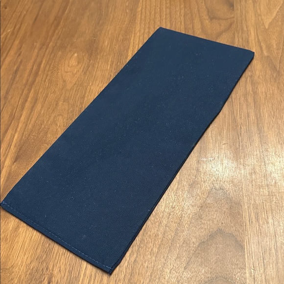 PARKER THATCH Base - Picture 2 of 3